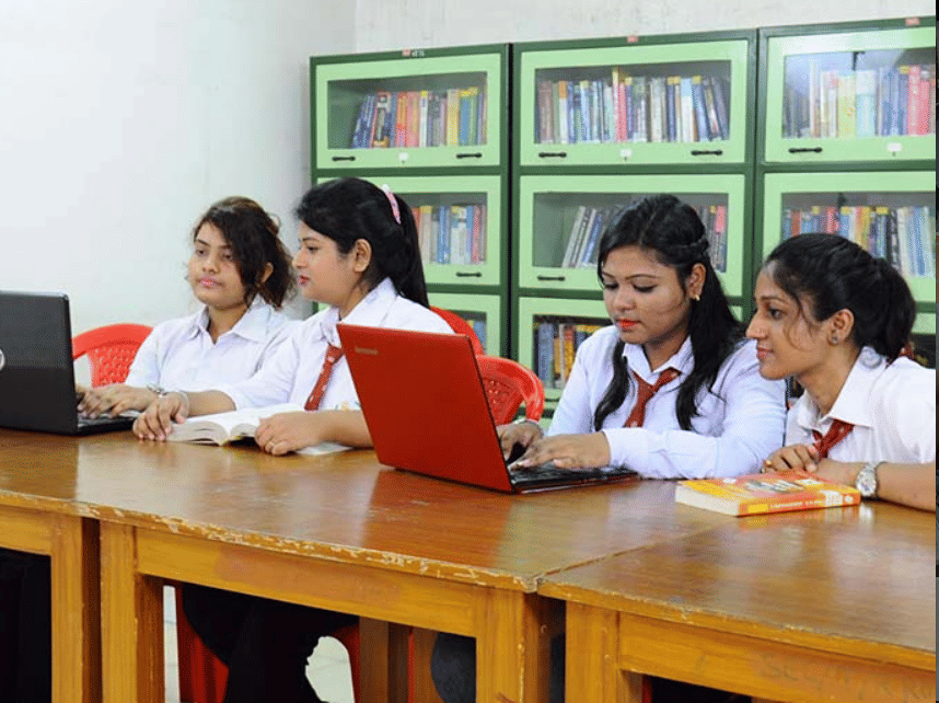 Seacom Engineering College Howrah College Labs photo 3